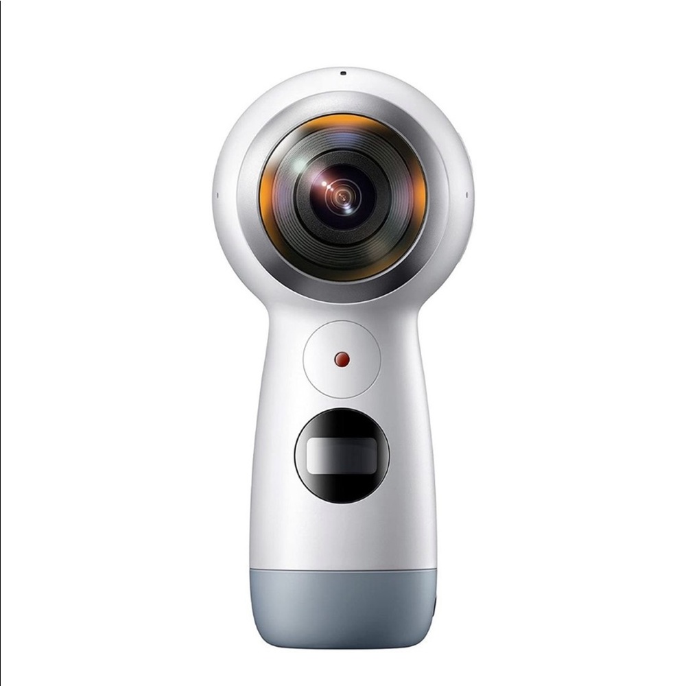 Samsung® Gear 360 (2017) Spherical Camera with accessories NEW